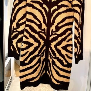 Wool dress size 4, above the knee, animal print, very soft